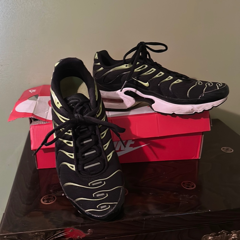 Nike air vapormax plus Y.sz.6.5=W.sz.7.5